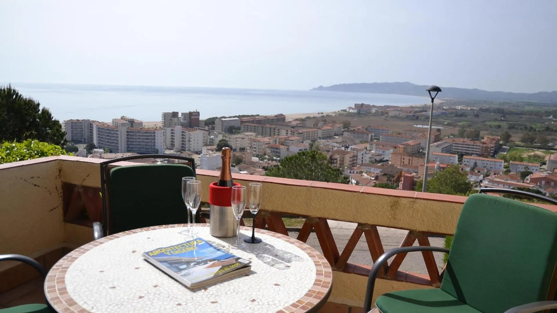 Les Sorretes - L\'Estartit, Roca Maura - Es-323-28 location
